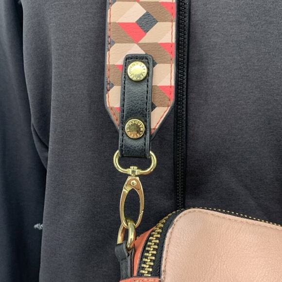 Steve Madden Pink Colorblock Crossbody Camera Bag with Detachable Strap - Picture 5 of 13